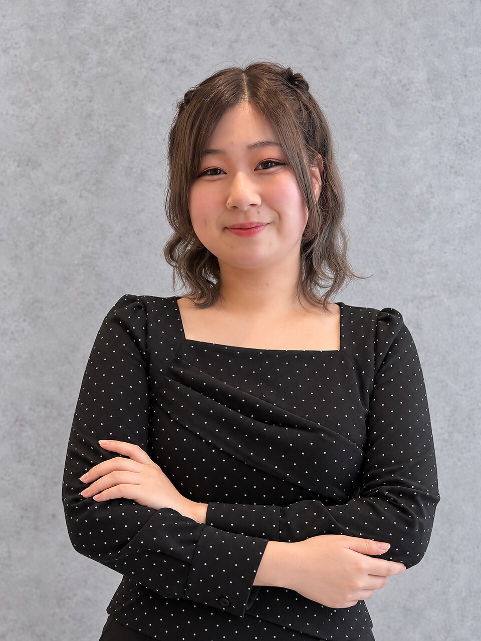 みい